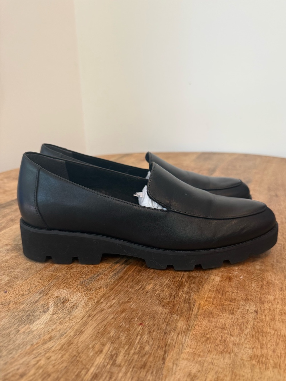 Vionic Kensley Loafer Black Leather Slip-On Chunky Lug Sole Platform Size 8 - Picture 3 of 9